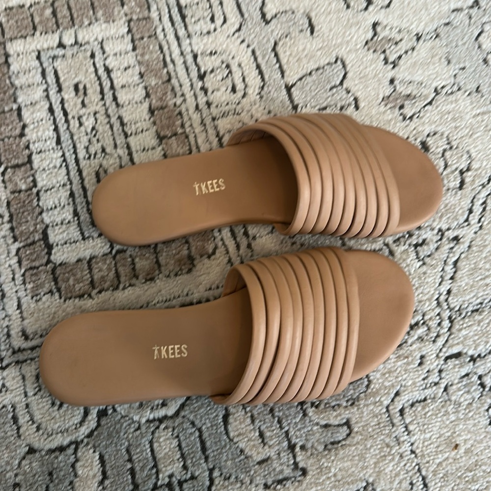 TKEES Caro slide sandals